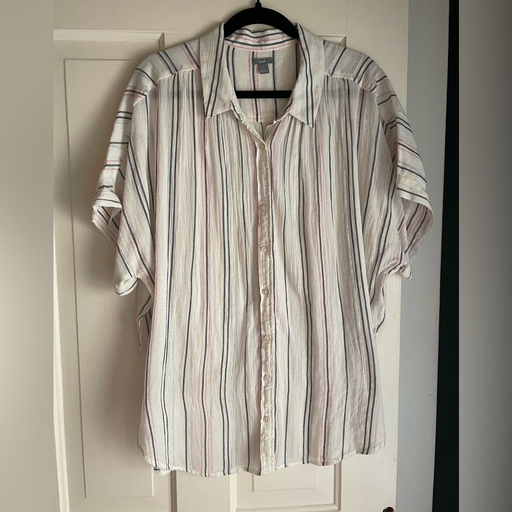 Aerie Relaxed Fit Button Up Shirt size Large